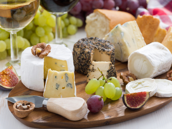 Arranging a Cheese Platter: A Guide to Creating the Perfect Spread